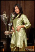 Layla in satin
